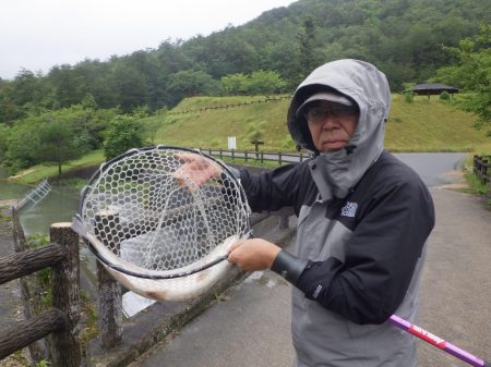 フィッシングレイクたかみや 釣果