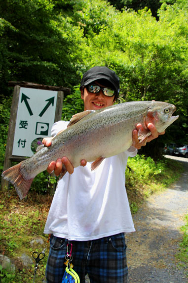小菅トラウトガーデン 釣果