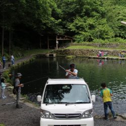 小菅トラウトガーデン 釣果