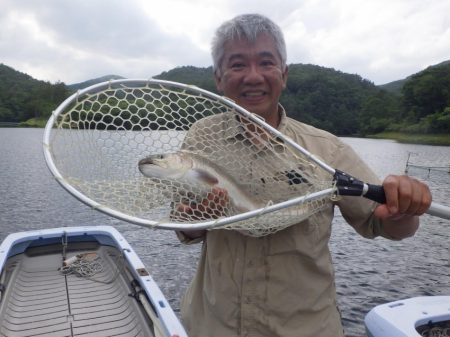 フィッシングレイクたかみや 釣果