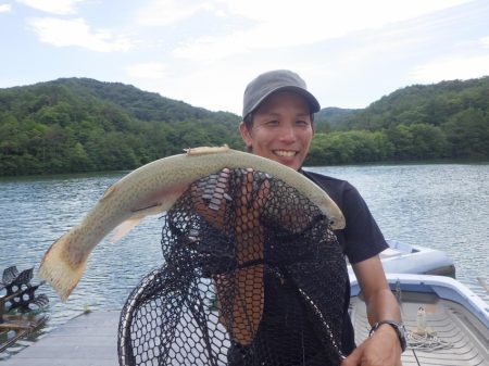 フィッシングレイクたかみや 釣果