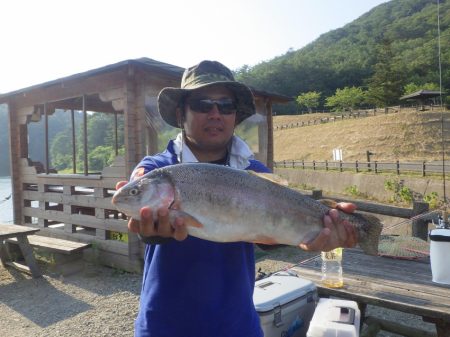 フィッシングレイクたかみや 釣果