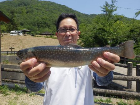 フィッシングレイクたかみや 釣果