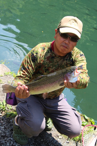 小菅トラウトガーデン 釣果
