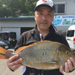 鵜来島家本渡船 釣果