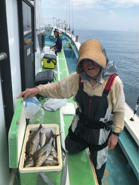 丸万釣船 釣果