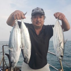 丸万釣船 釣果