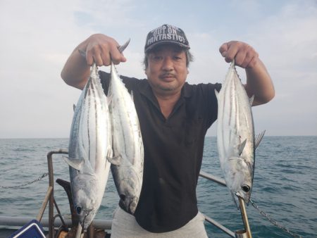 丸万釣船 釣果