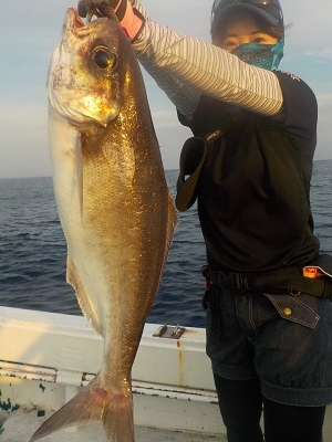 明日丸 釣果