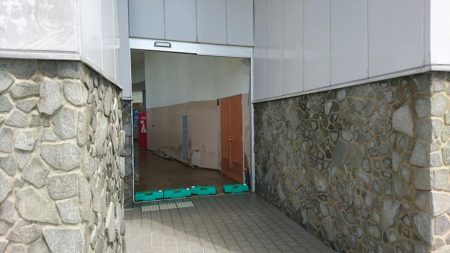 台風20号による翼港施設閉鎖について