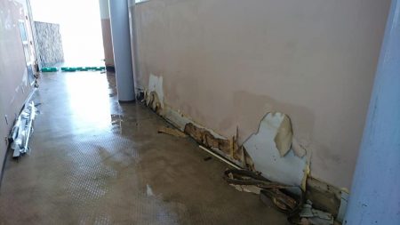 台風20号による翼港施設閉鎖について