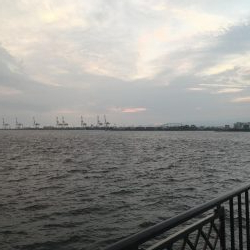 天保山の中央突堤にてライトショアジギング