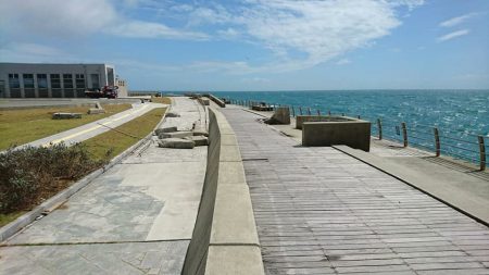 台風20号による翼港施設閉鎖について