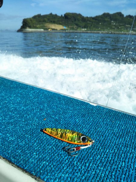 松山沖で鯛ラバ苦戦