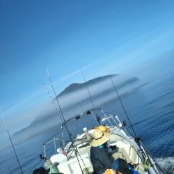 松山沖だんだん丸で鯛ラバ