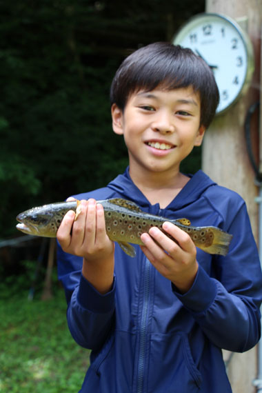 小菅トラウトガーデン 釣果