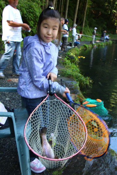 小菅トラウトガーデン 釣果