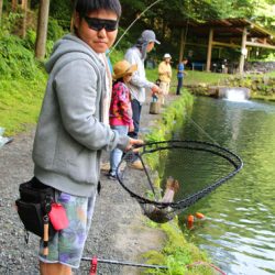 小菅トラウトガーデン 釣果