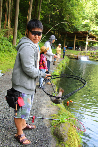 小菅トラウトガーデン 釣果