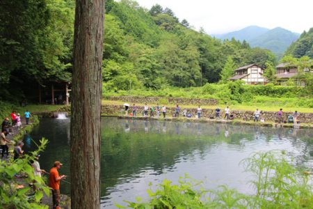 小菅トラウトガーデン 釣果