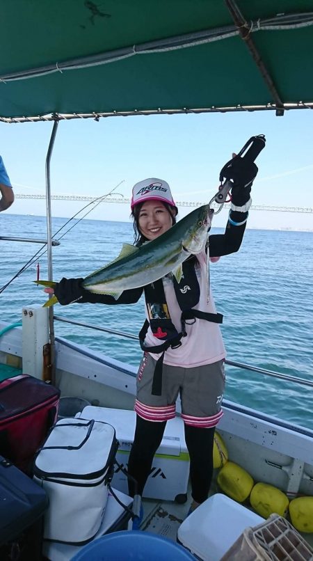 明石で青物ジギング！　高橋恵chanの連載記事♡vol.12