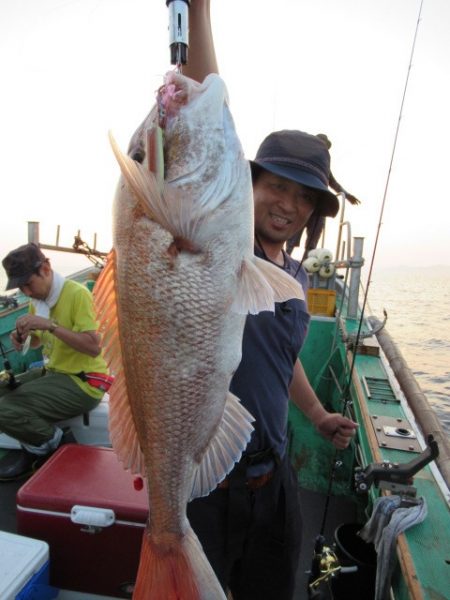 真祐丸 （しんゆうまる） 釣果