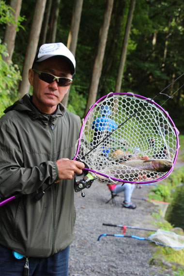 小菅トラウトガーデン 釣果