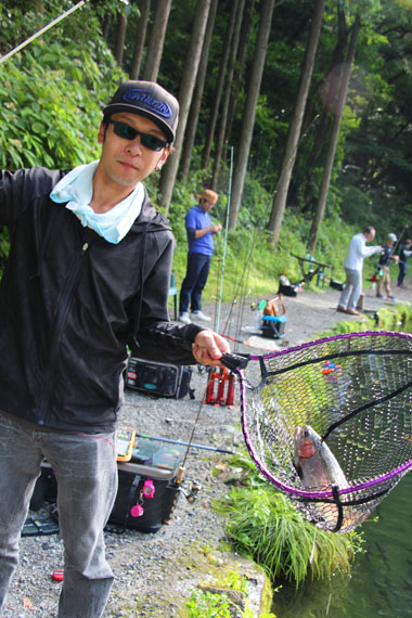 小菅トラウトガーデン 釣果