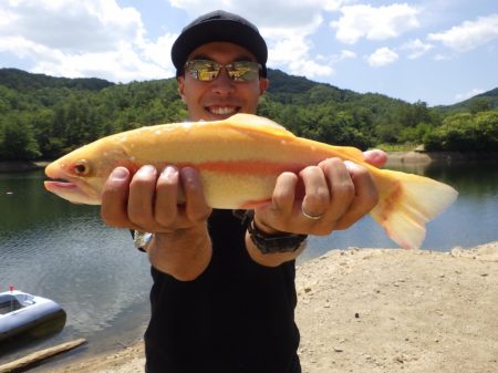 フィッシングレイクたかみや 釣果