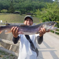 フィッシングレイクたかみや 釣果