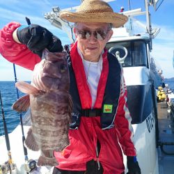 エンペラー 釣果