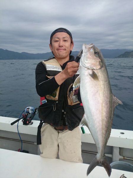 エンペラー 釣果