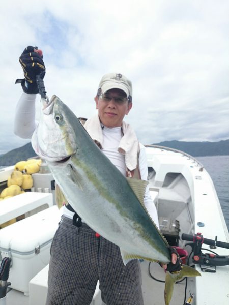 エンペラー 釣果