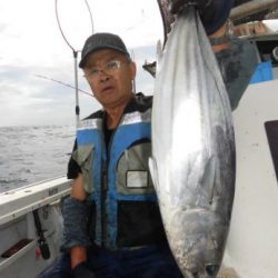 カツオ・キハダ釣り