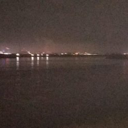 初秋の雨上がりに