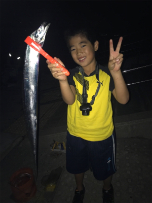子供釣りタチウオ