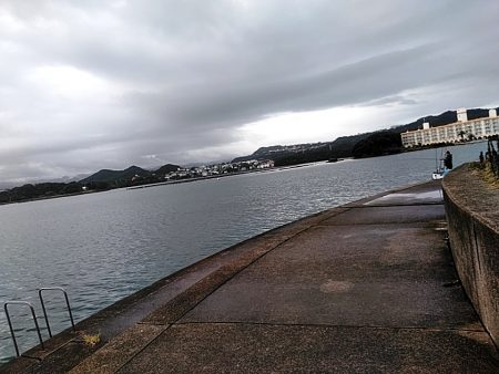 雨が降ってますが、何とか・・・・