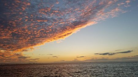 台風前に人工島