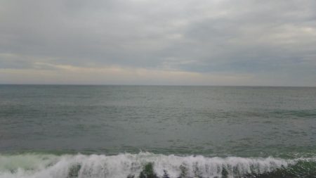 夜明け前は紀の川河口、その後煙樹ヶ浜へ!