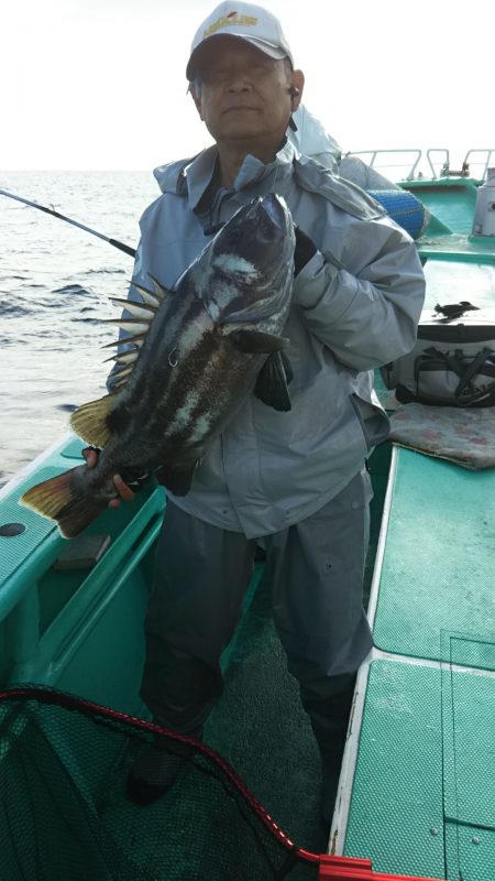 モンロー号 釣果