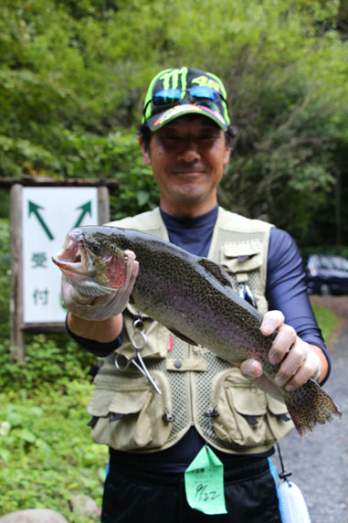 小菅トラウトガーデン 釣果