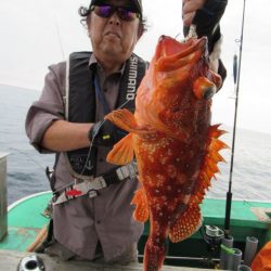 真祐丸 （しんゆうまる） 釣果