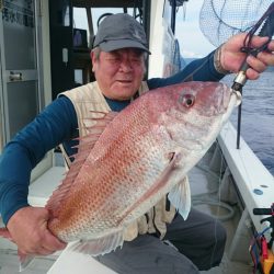 エンペラー 釣果