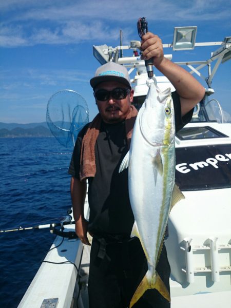 エンペラー 釣果