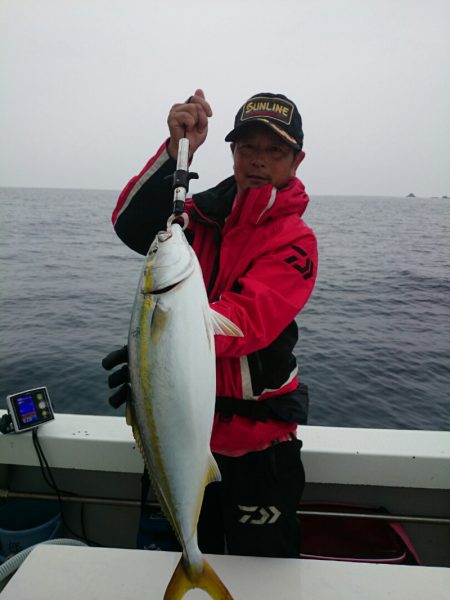 エンペラー 釣果