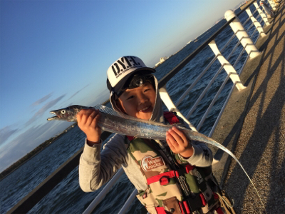 西風が強く、寒かった