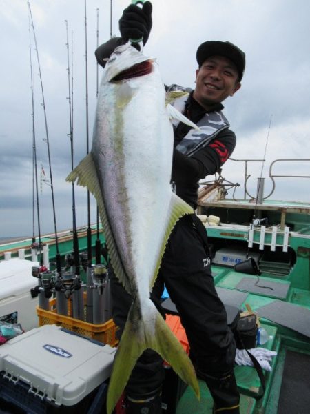 真祐丸 （しんゆうまる） 釣果