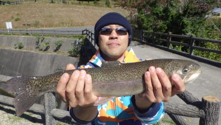 フィッシングレイクたかみや 釣果