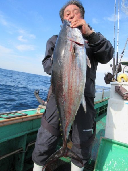 真祐丸 （しんゆうまる） 釣果