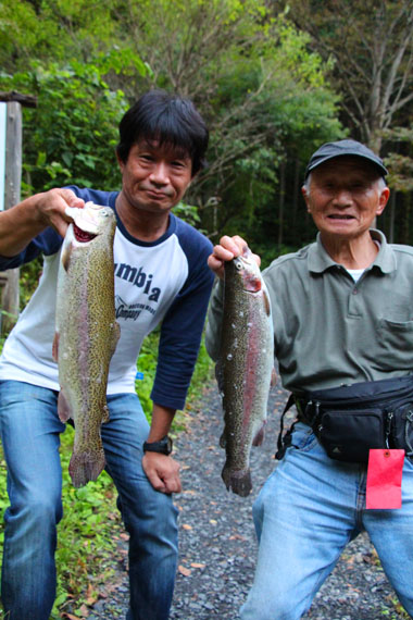 小菅トラウトガーデン 釣果